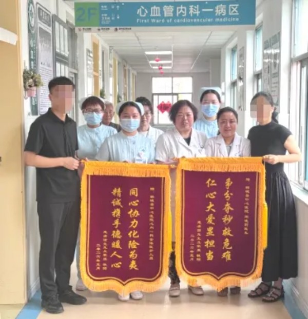 4_QZx3-9exUrpCT9MJJesJ3hd5UaHlZ55vQs7B3XXewaoszBR0.jpg 640 (5)_副本.jpg